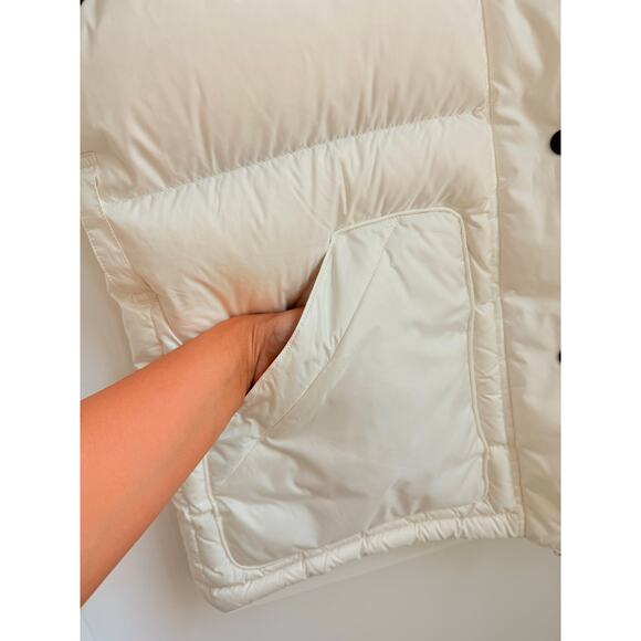 Perfect Moment Oversized Down Ski Vest Medium Ski Cold Puffer Outdoor Snow - Picture 5 of 12